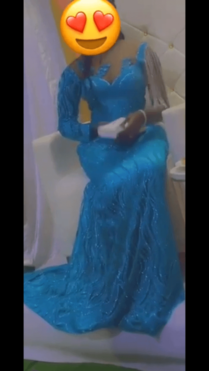 Robe de cérémonie