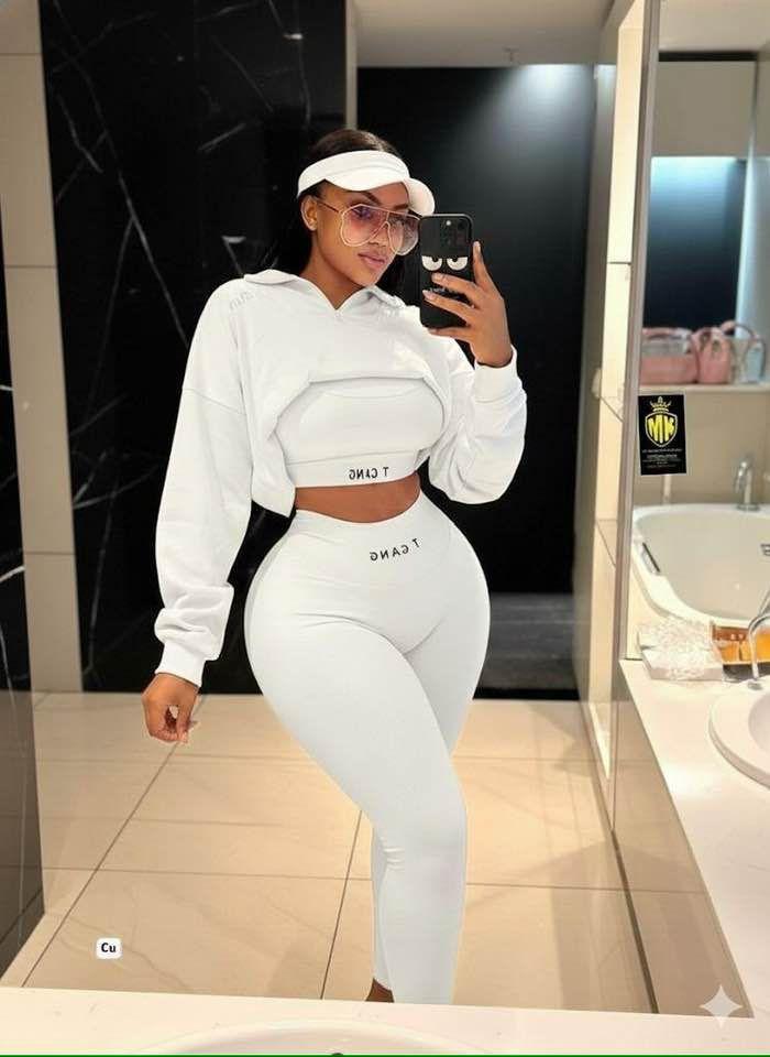 Ensemble trois piéces trés chic