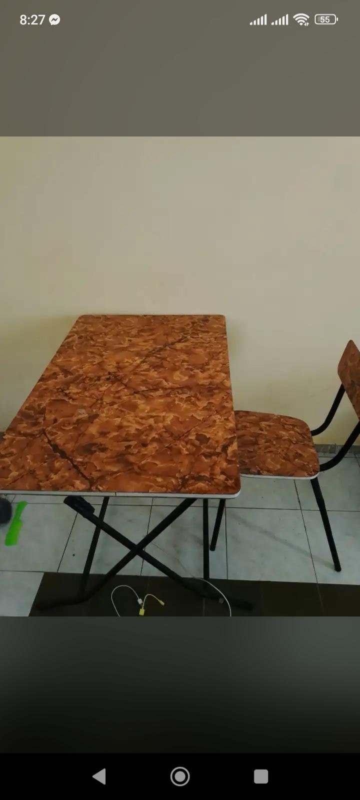 Table et chaises