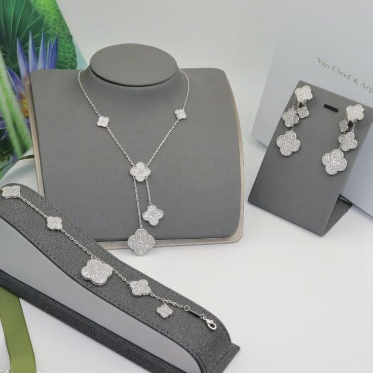 Ensemble bijoux van cleef ⚡️