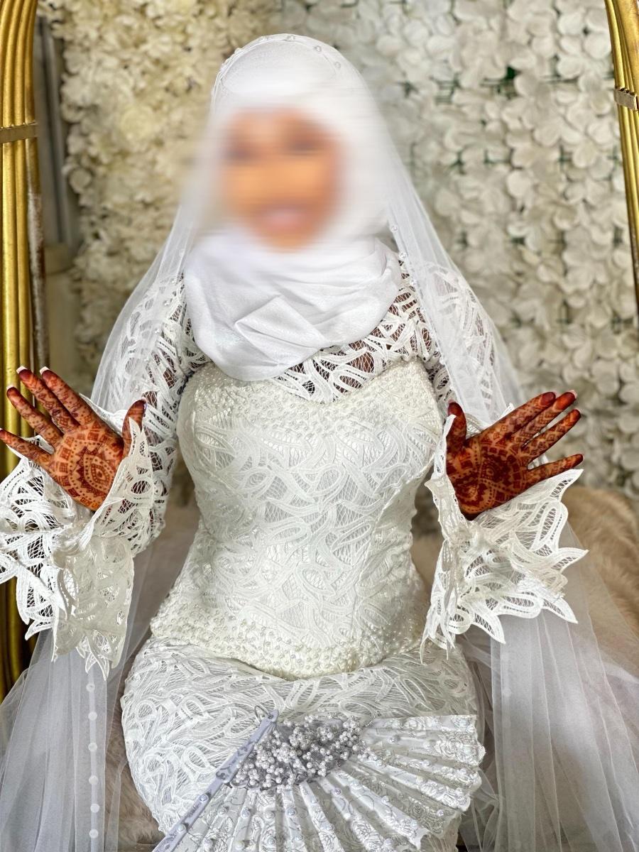 Tenue tak diak (mariage)