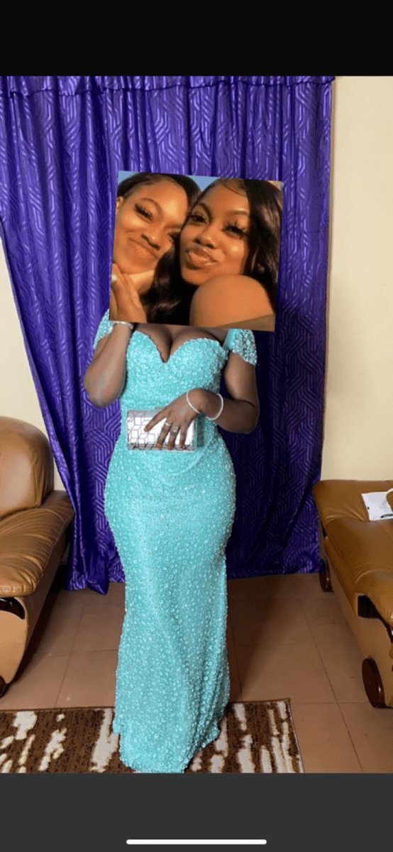 Robe perlé très classe😍